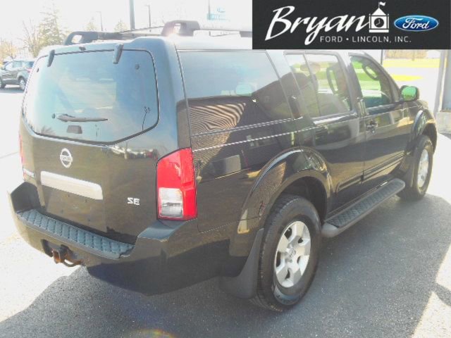 Used 2006 Nissan Pathfinder SE w/ (P01) Se Premium Pkg image 6