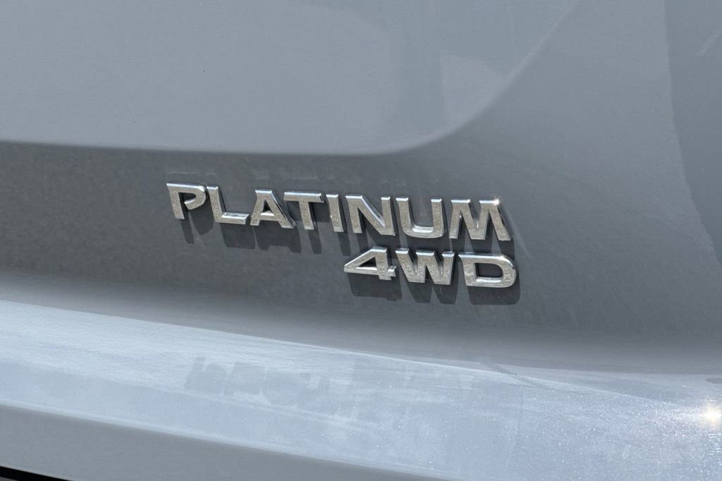 Used 2025 Nissan Pathfinder Platinum w/ Cargo Package AWD/4WD image 27