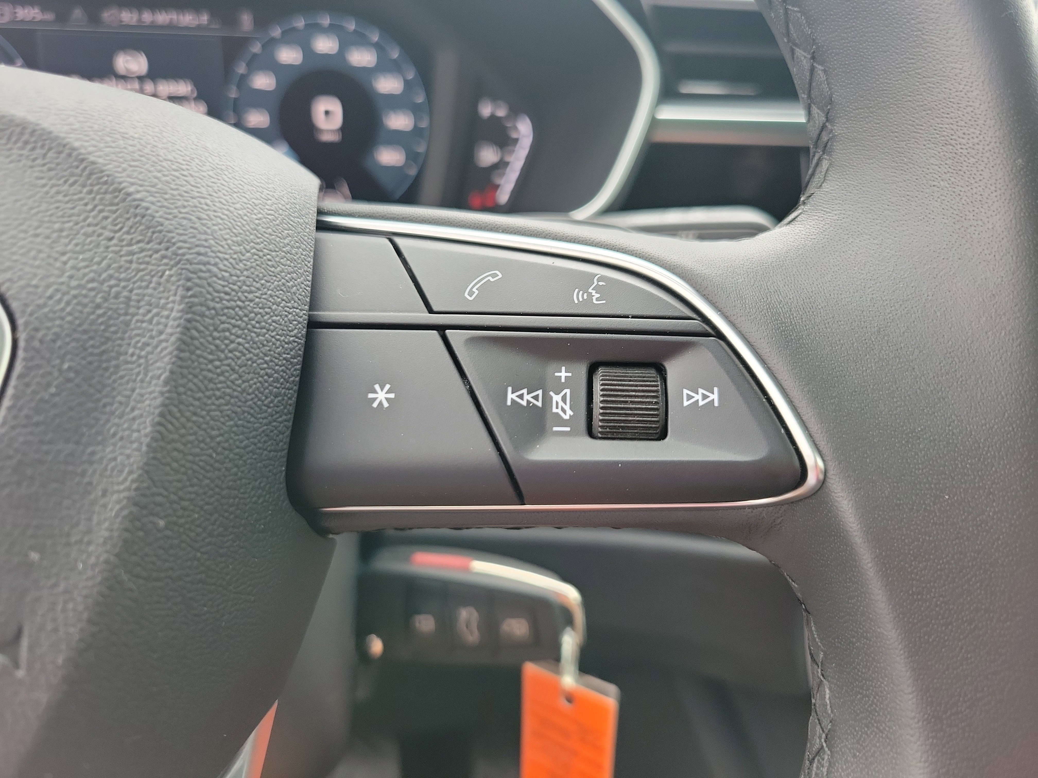 Used 2025 Audi Q3 2.0T Premium image 18