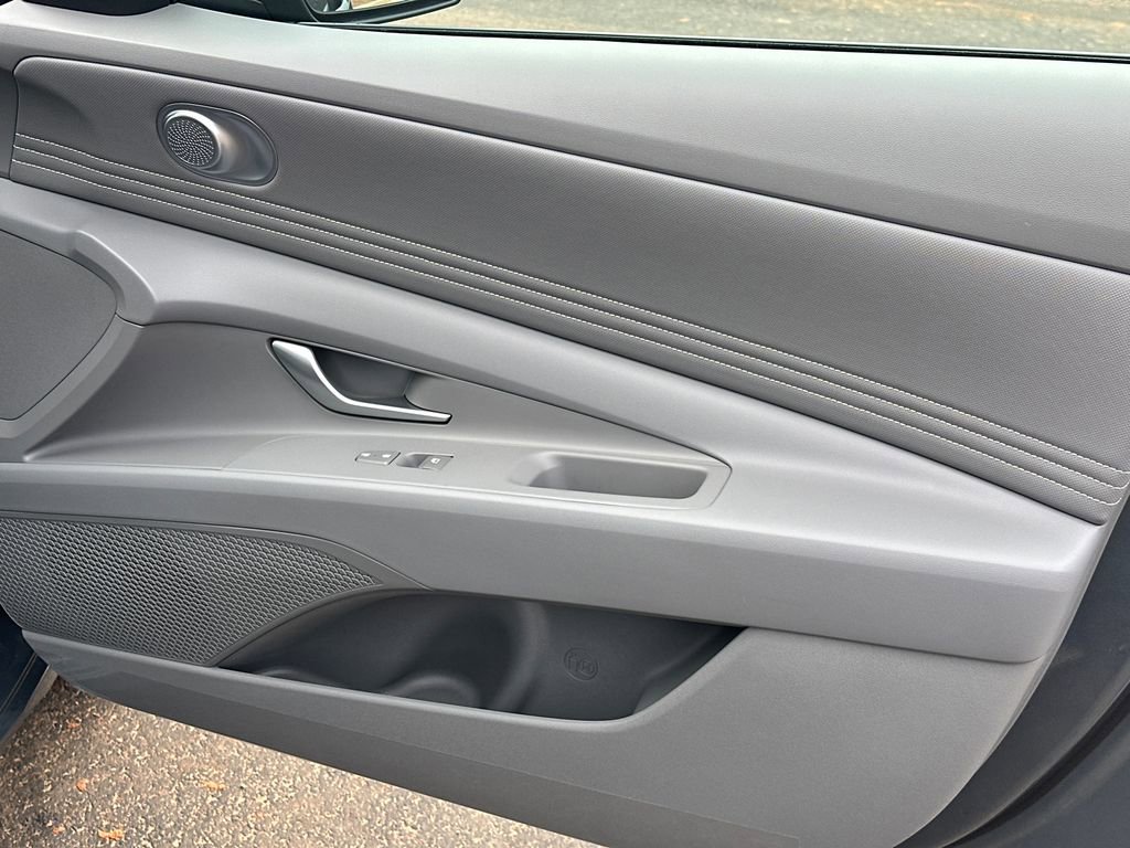 New 2026 Hyundai Elantra Sport image 14