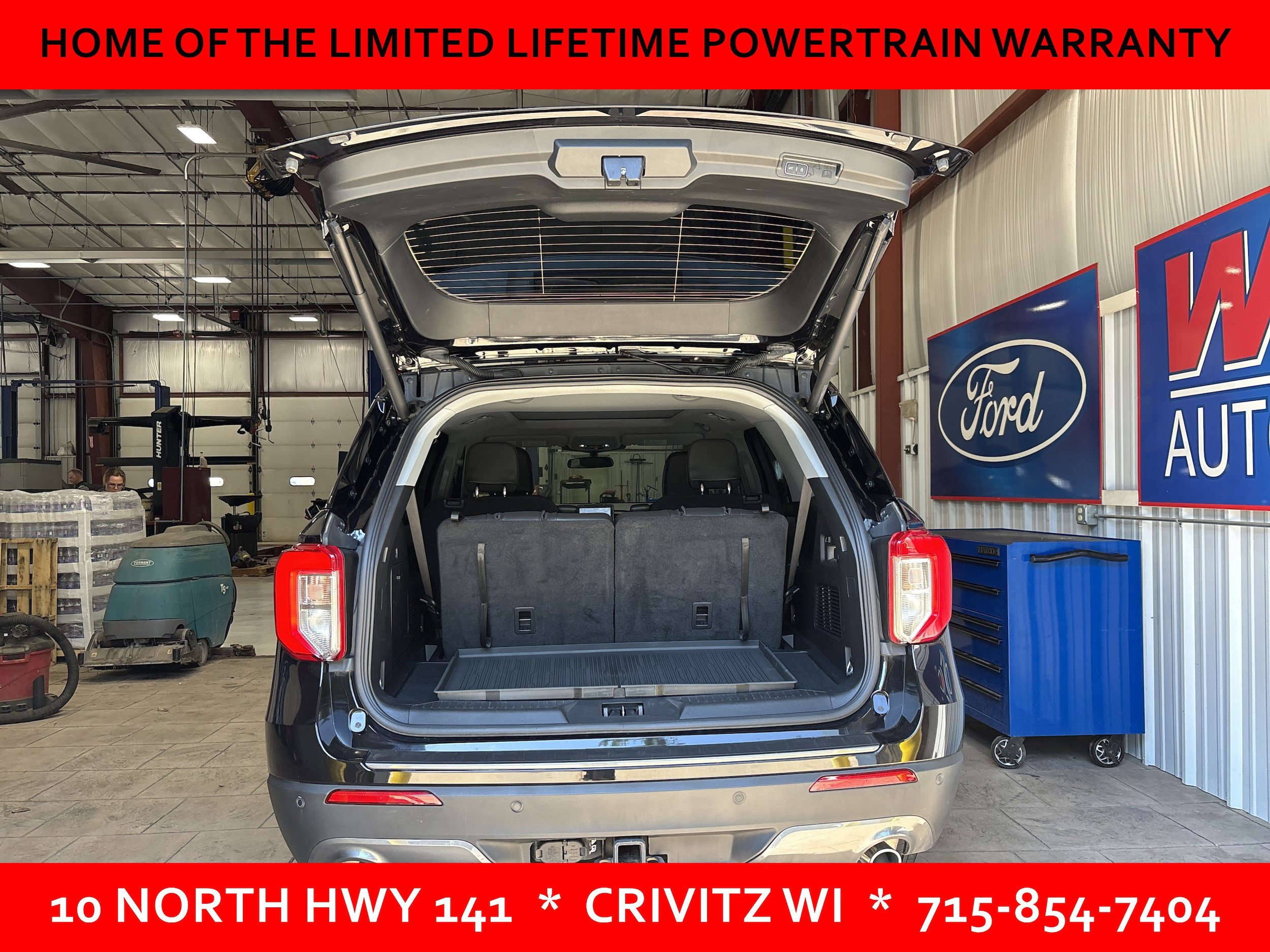 Used 2024 Ford Explorer XLT w/ Equipment Group 202A AWD/4WD image 7