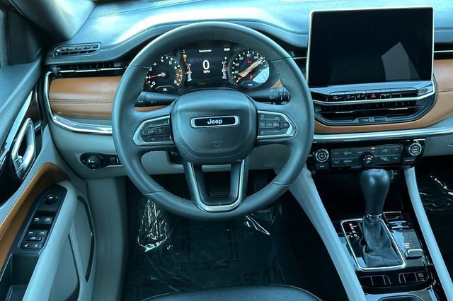 Certified 2024 Jeep Compass Limited image 15