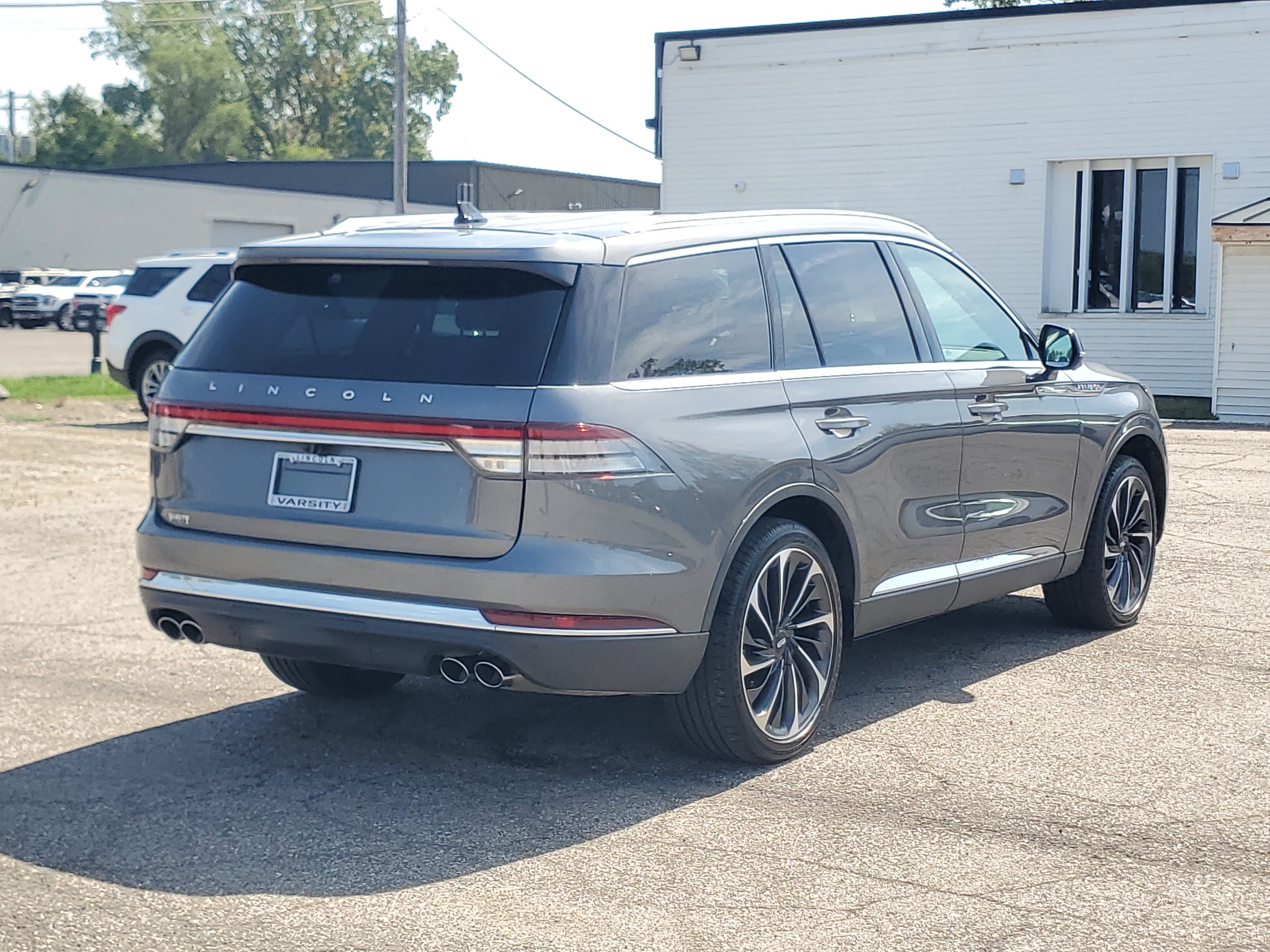 Certified 2024 Lincoln Aviator Reserve w/ Equipment Group 201A AWD/4WD image 6