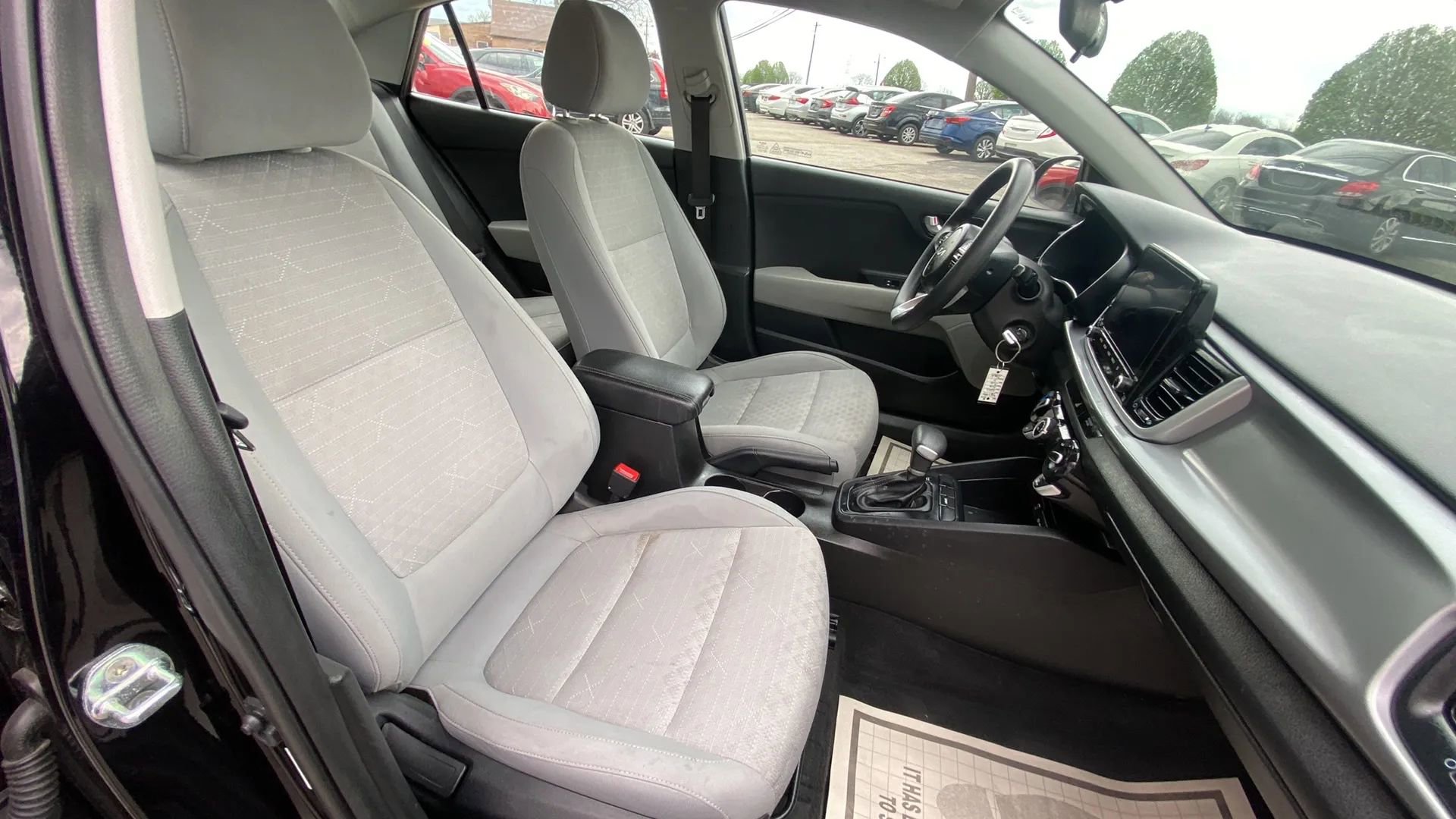 Used 2022 Kia Rio S image 12