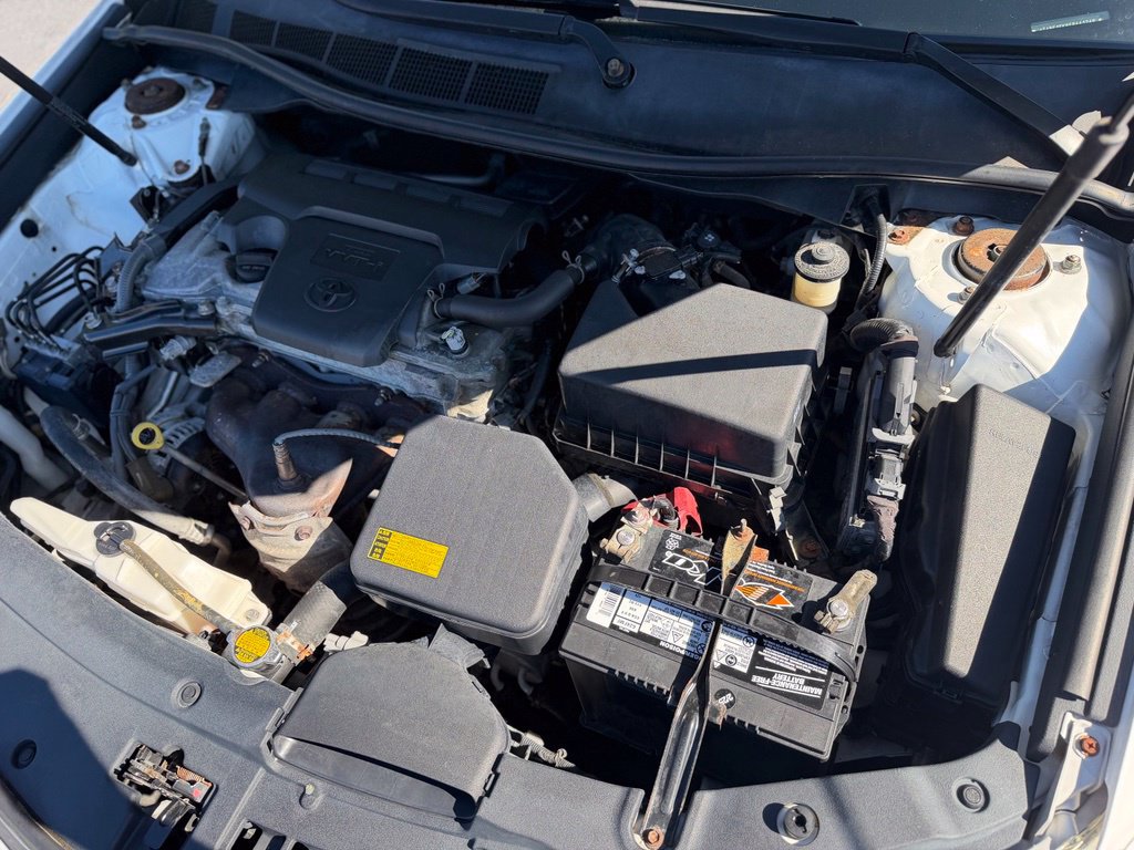 Used 2014 Toyota Camry LE FWD image 34
