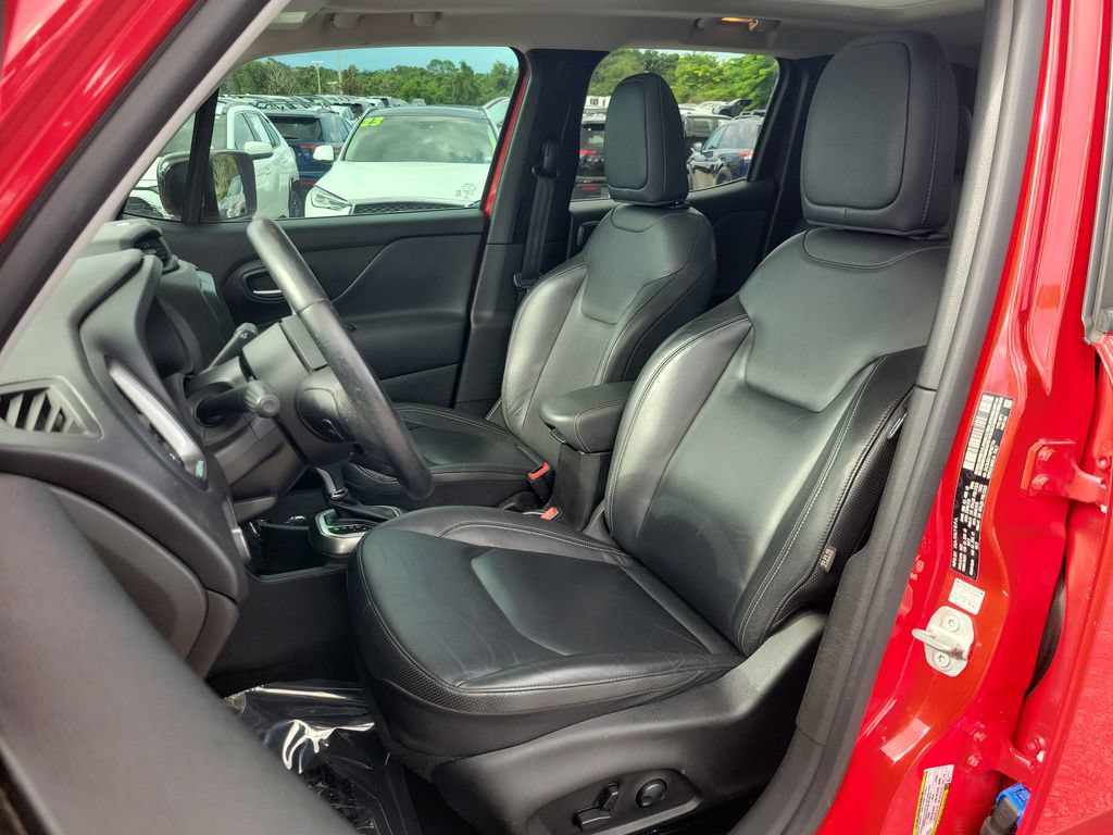 Used 2022 Jeep Renegade Limited w/ Sun, Sound & Wheels Group AWD/4WD image 15