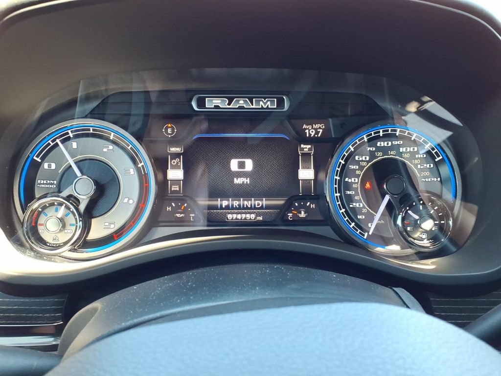 Used 2020 RAM 2500 Limited AWD/4WD image 32