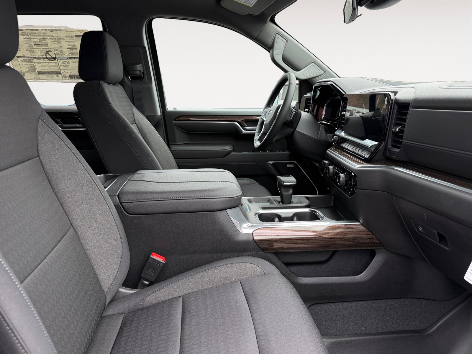 New 2025 Chevrolet Silverado 1500 RST AWD/4WD image 15