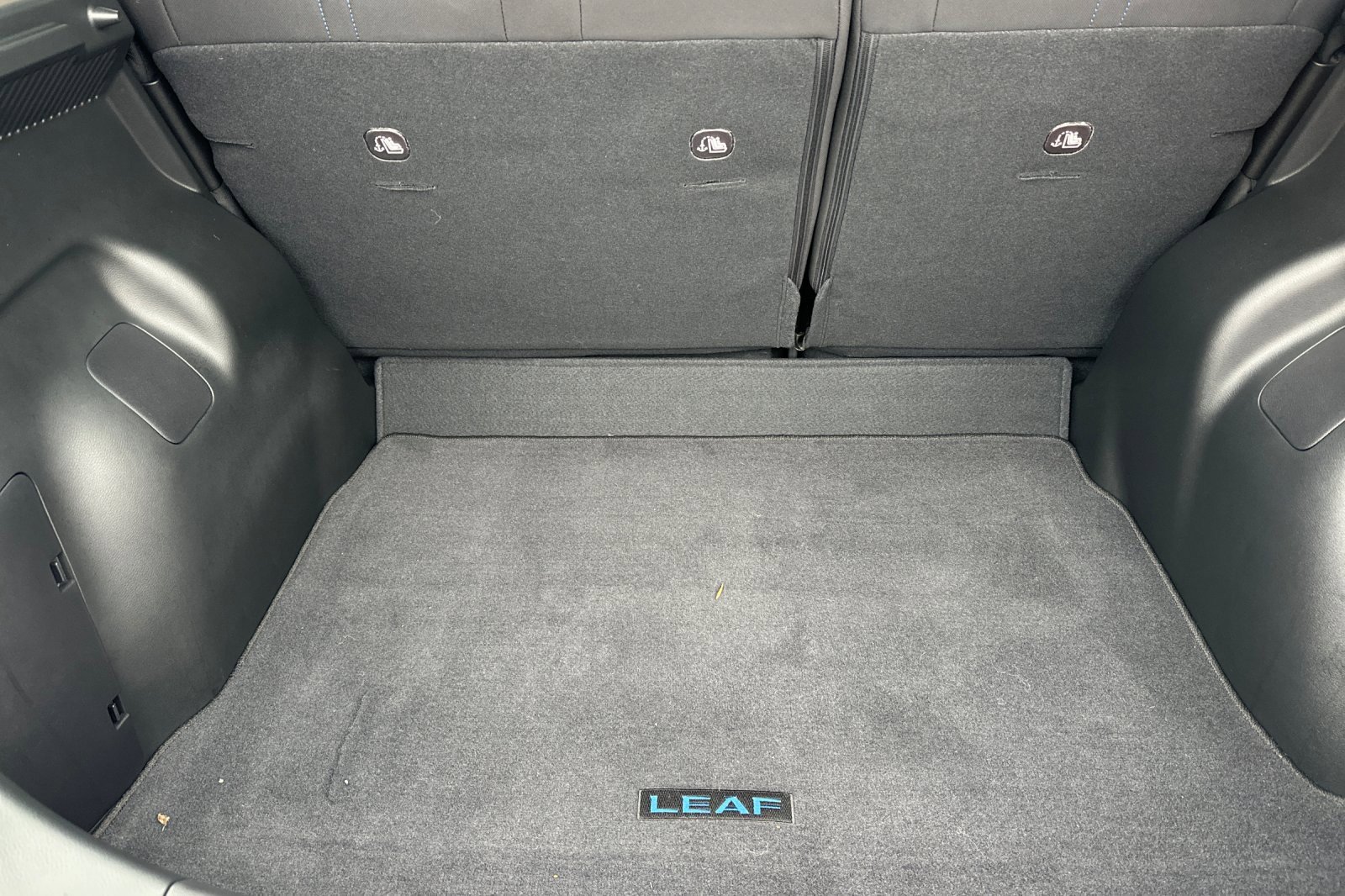 Certified 2024 Nissan Leaf SV Plus image 17