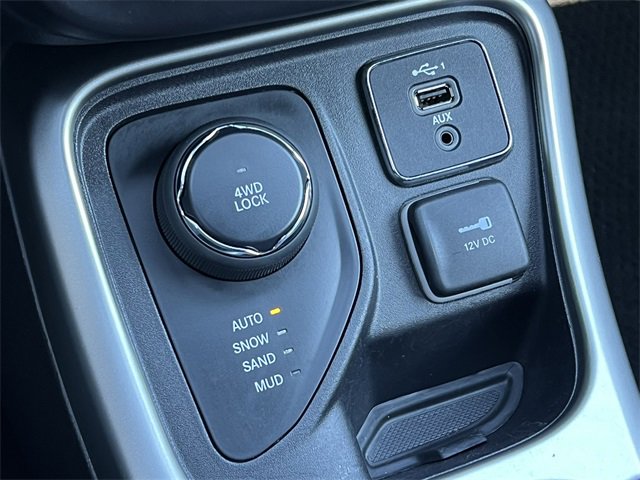 Used 2021 Jeep Compass 80th Special Edition image 27