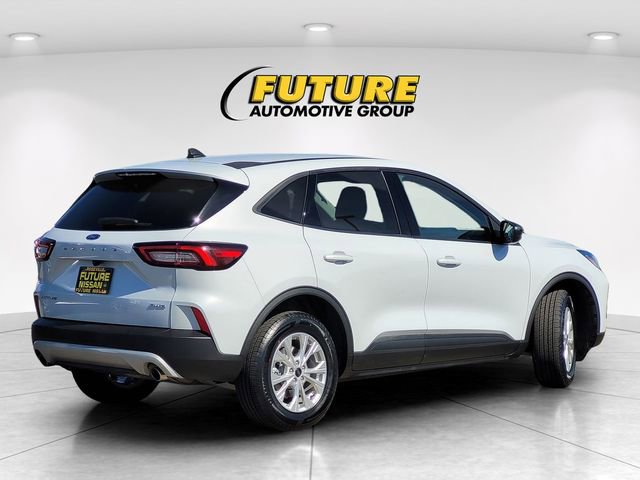 Used 2025 Ford Escape Active AWD/4WD image 4