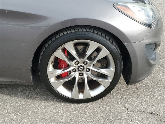 Used 2013 Hyundai Genesis 2.0T image 6