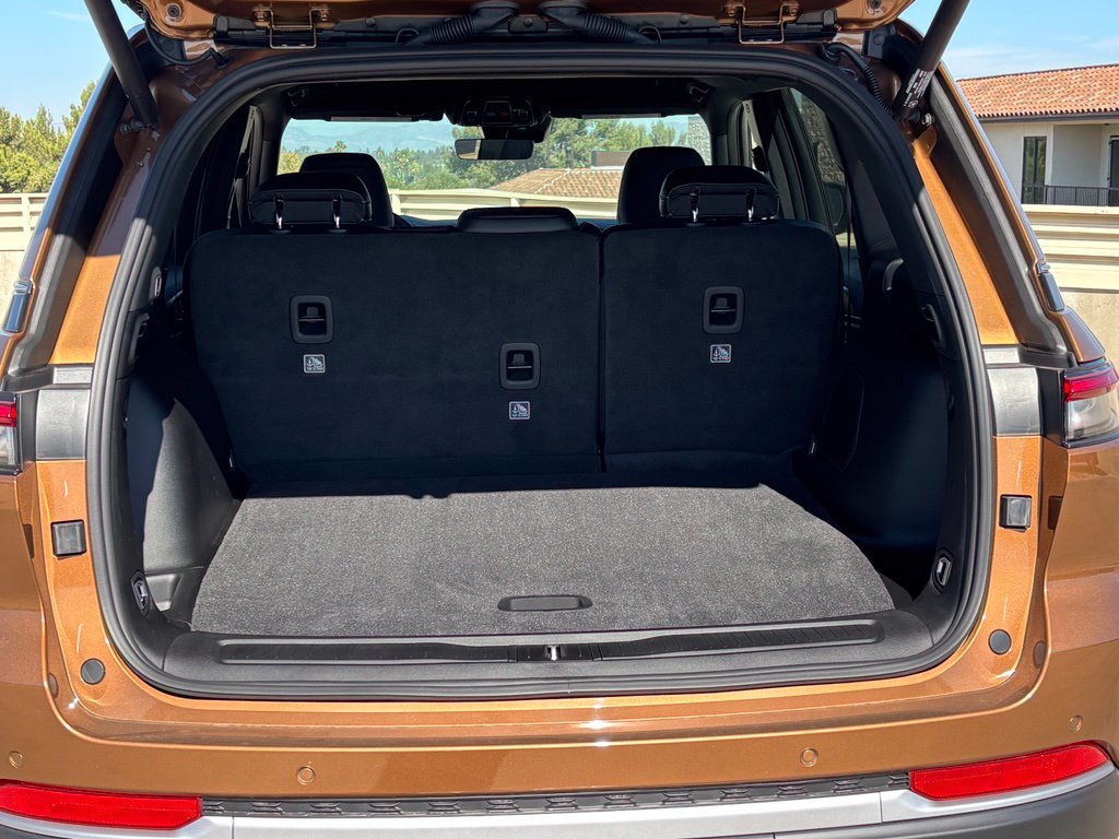 New 2027 Jeep Grand Cherokee Limited AWD/4WD image 24