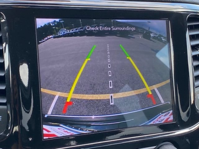 Used 2021 Jeep Grand Cherokee Limited w/ Sun & Sound Group AWD/4WD image 18