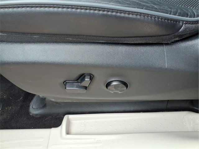 Used 2020 Chrysler Pacifica Limited image 13