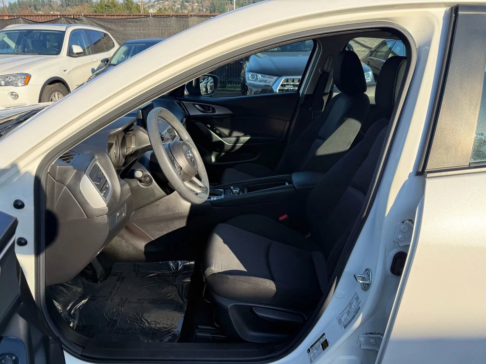 Used 2017 MAZDA MAZDA3 Sport image 8