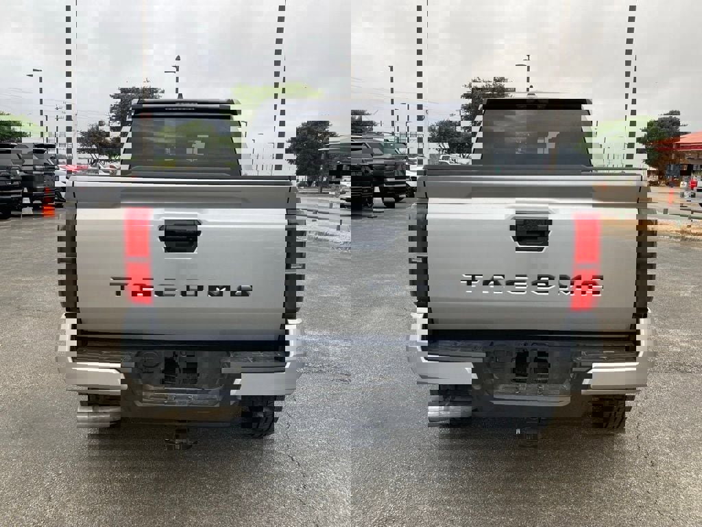 Certified 2025 Toyota Tacoma SR5 image 5