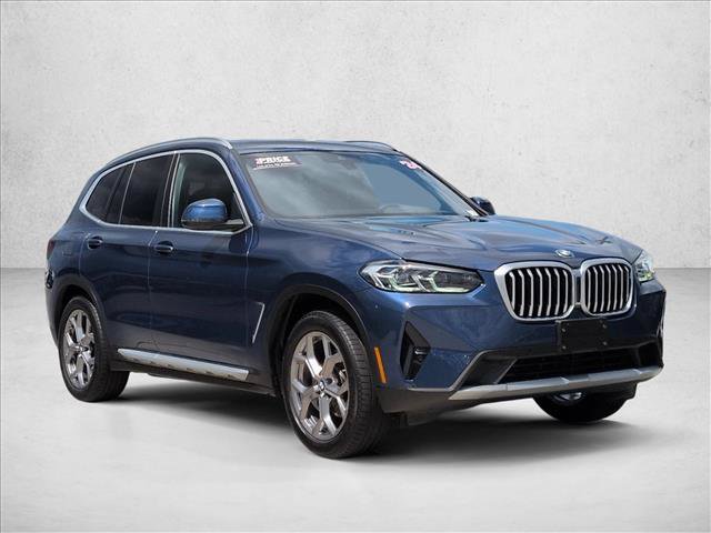Used 2024 BMW X3 xDrive30i w/ Premium Package w/ZPA AWD/4WD image 3