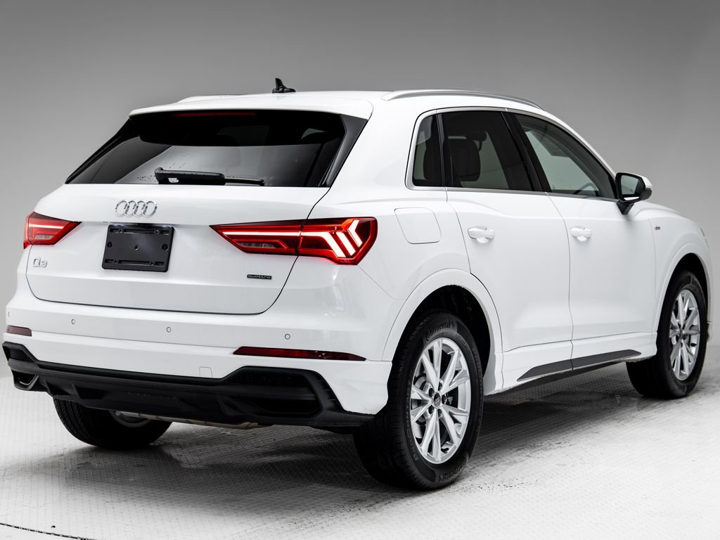 Certified 2025 Audi Q3 2.0T Premium Plus w/ Premium Plus Package image 30