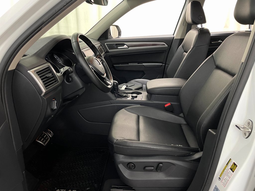 Used 2020 Volkswagen Atlas SE w/ Towing Package image 5