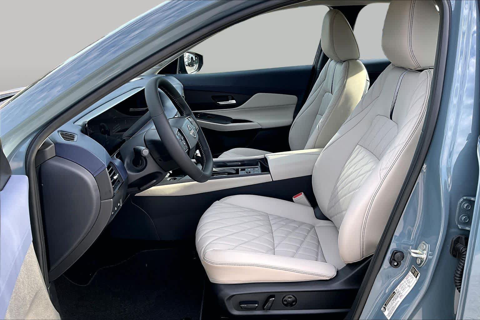 New 2027 Nissan Sentra SL FWD image 9