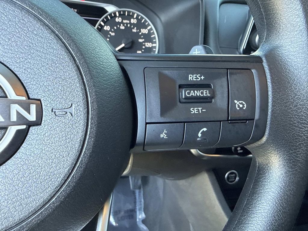 Used 2022 Nissan Rogue S image 35