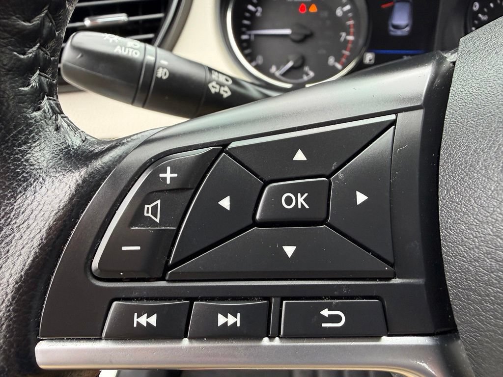 Used 2022 Nissan Rogue Sport SV AWD/4WD image 27