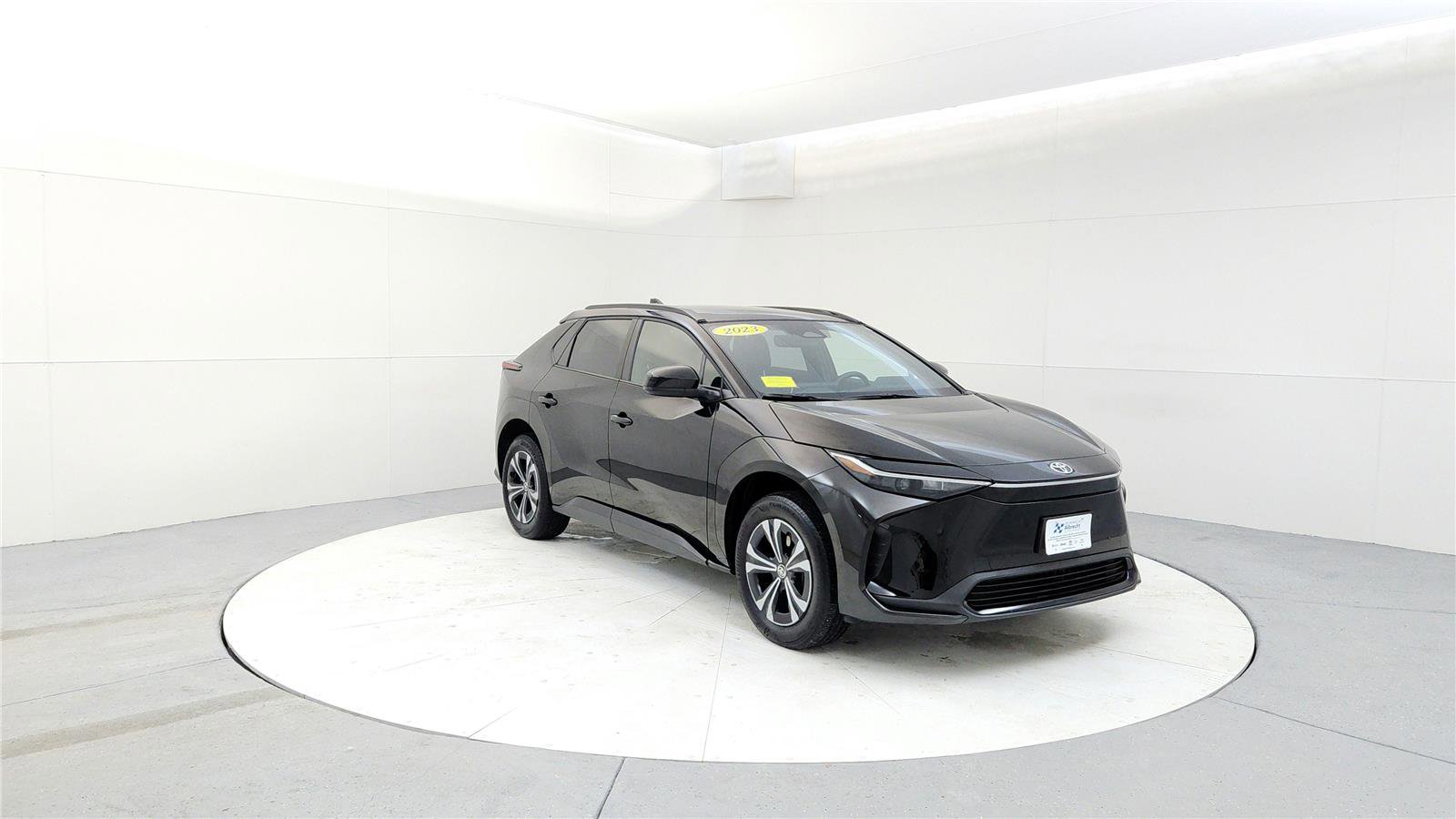 Used 2023 Toyota bZ4X XLE image 1