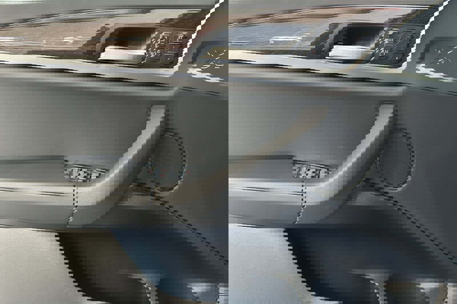 Used 2023 BMW X3 xDrive30i w/ Convenience Package image 12