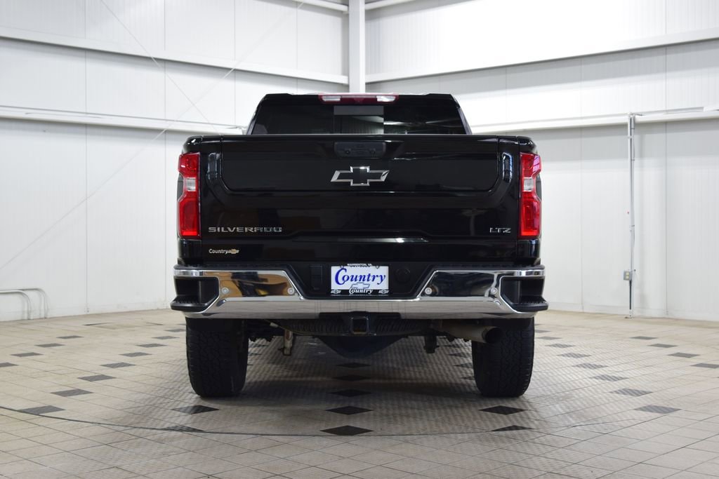 Used 2024 Chevrolet Silverado 2500 LTZ w/ LTZ Plus Package image 7