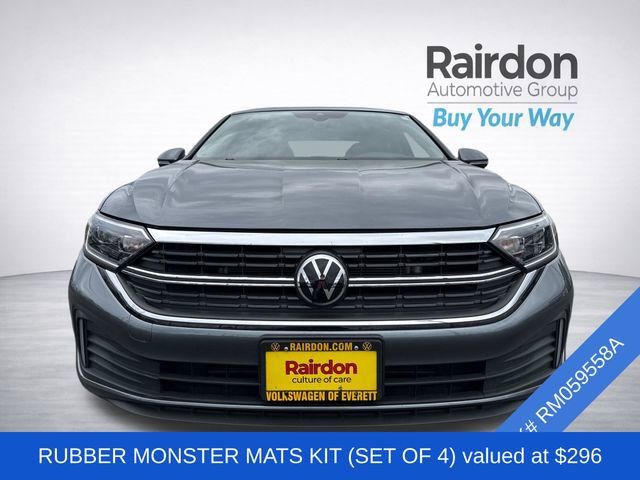 Used 2024 Volkswagen Jetta SEL image 3