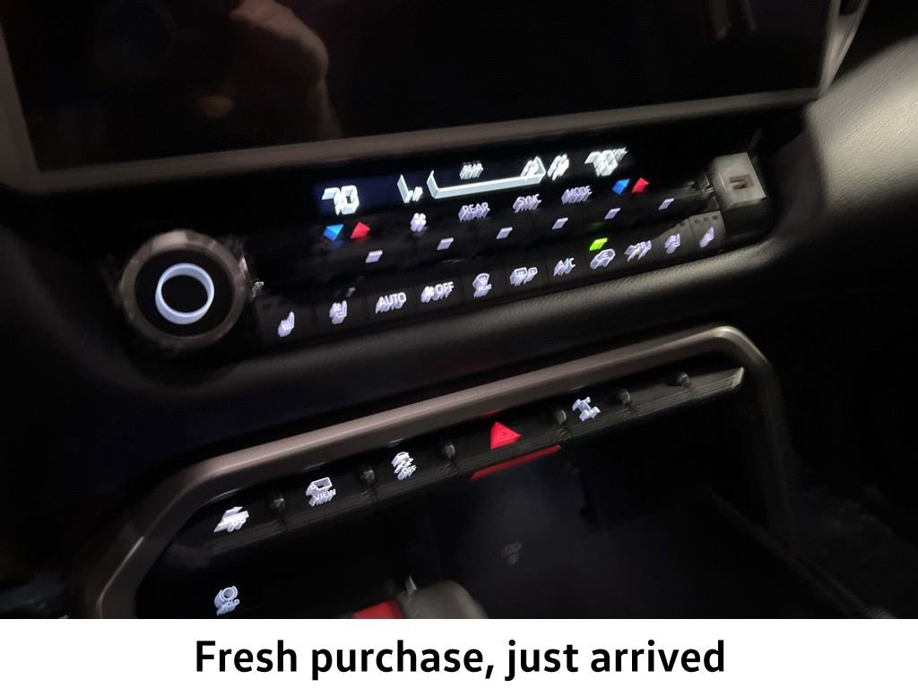 Used 2025 Toyota Sequoia Limited w/ TRD Off-Road Package image 16