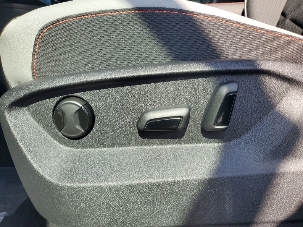 New 2026 Volkswagen Atlas Peak Edition image 21