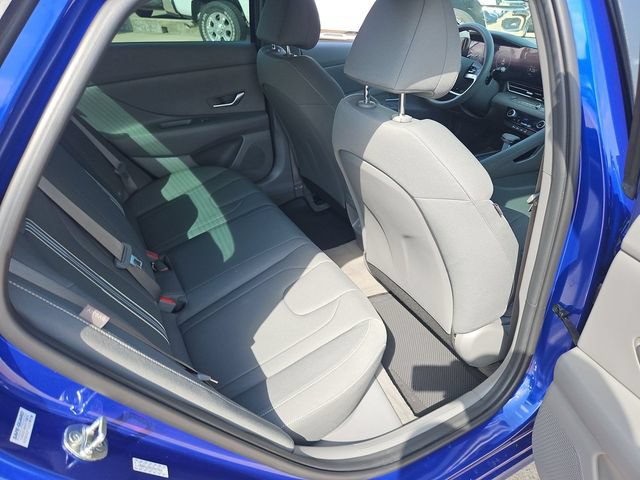 Used 2024 Hyundai Elantra SEL FWD image 24