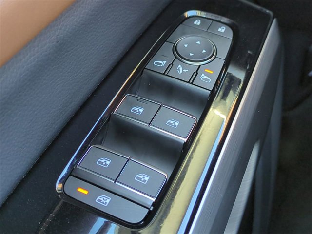 Used 2024 Nissan Pathfinder Platinum w/ Cargo Package image 23