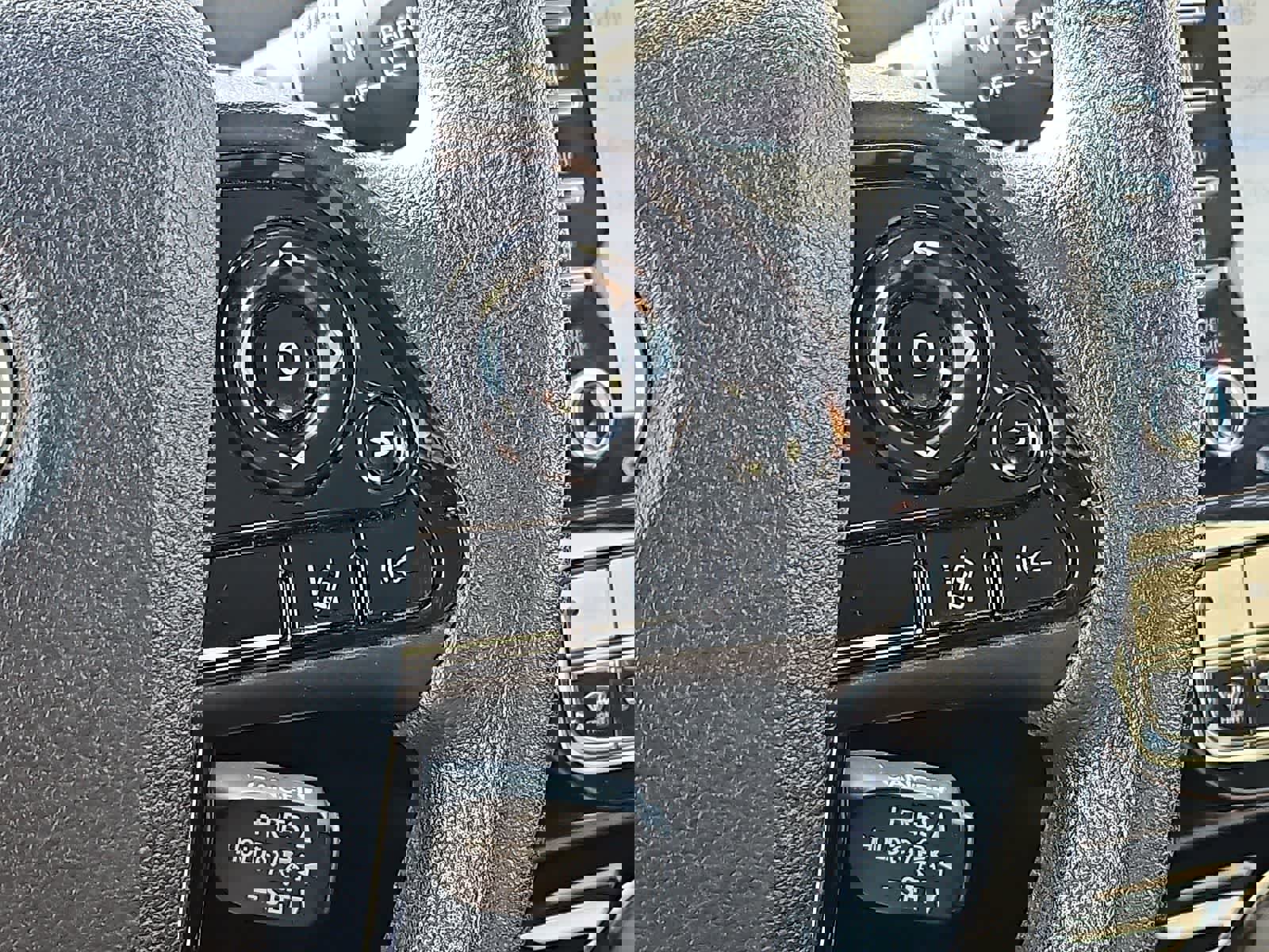 Used 2022 Toyota Prius LE image 17