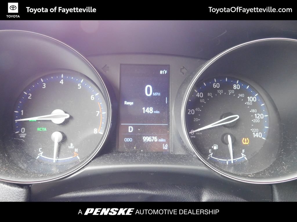 Used 2019 Toyota C-HR XLE FWD image 11