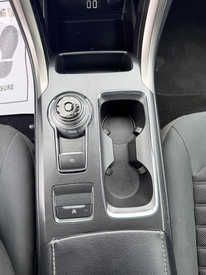 Used 2019 Ford Fusion SE FWD image 23