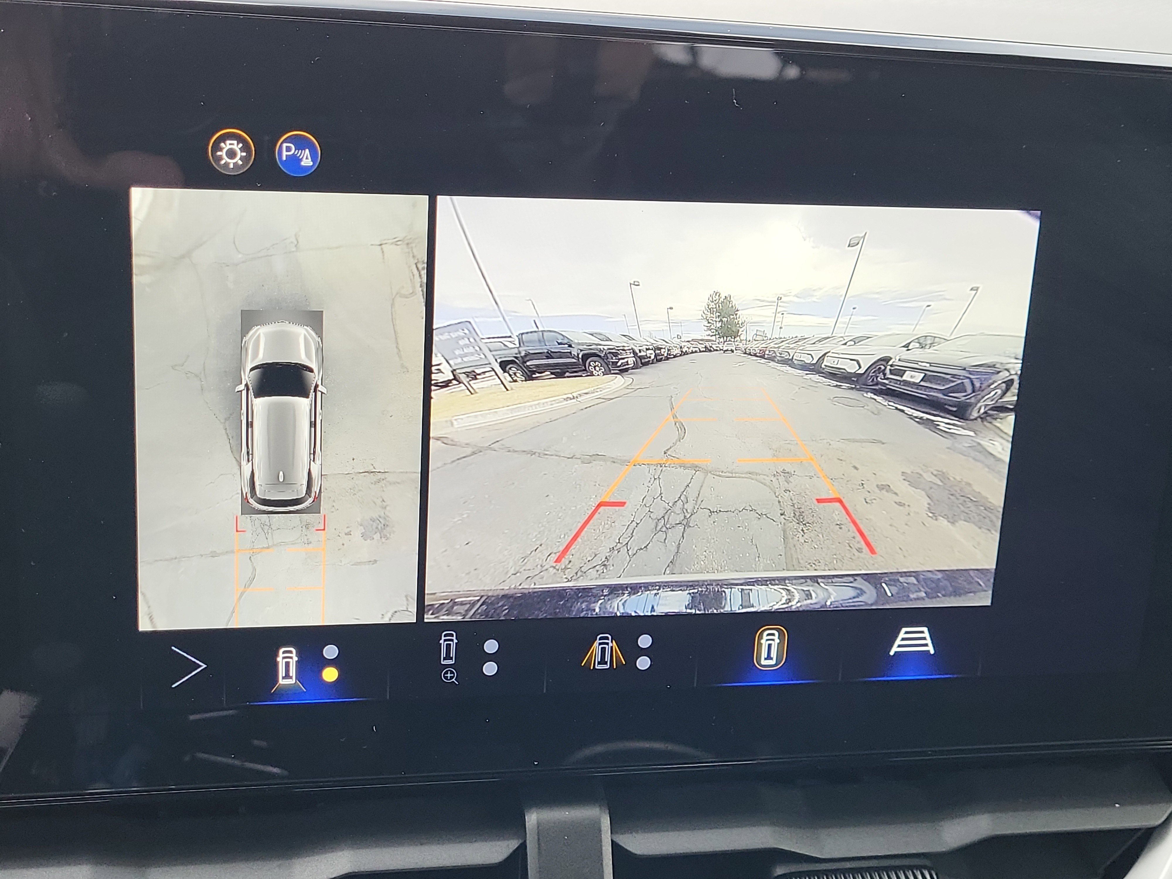 Certified 2025 Chevrolet Equinox LT w/ Safety and Technology Package image 26