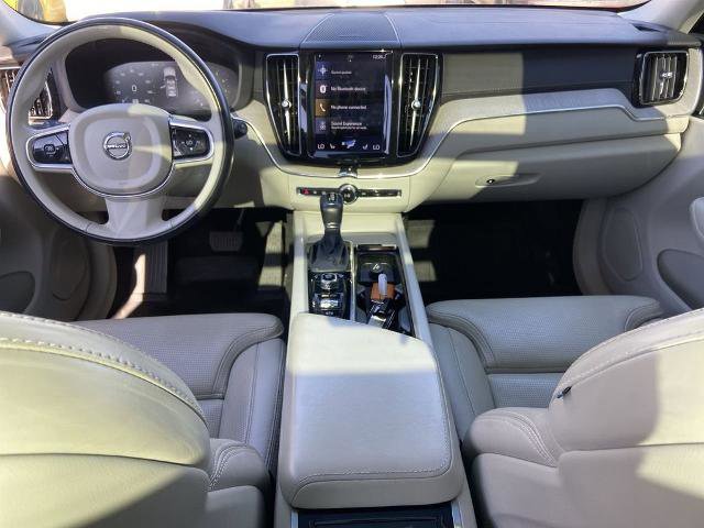Used 2021 Volvo XC60 T5 Inscription w/ Protection Package Premier image 17