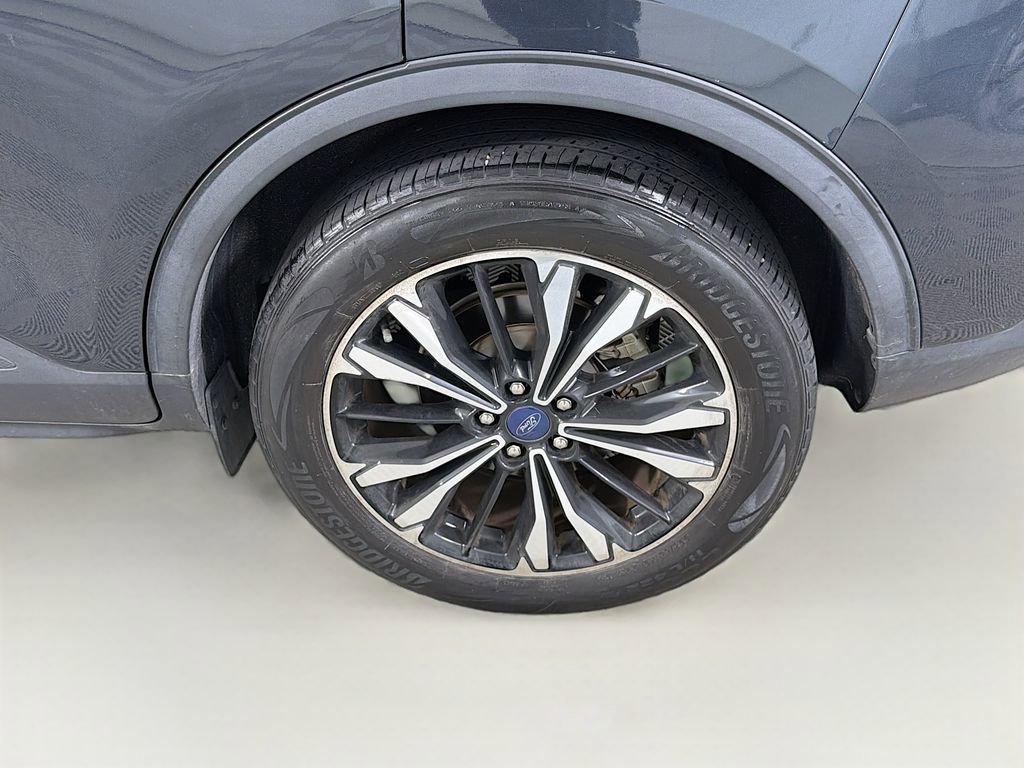 Used 2022 Ford Escape SE w/ SE Sport Appearance Package FWD image 30