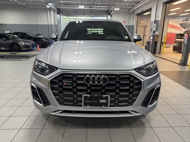 Certified 2022 Audi SQ5 Premium AWD/4WD image 2