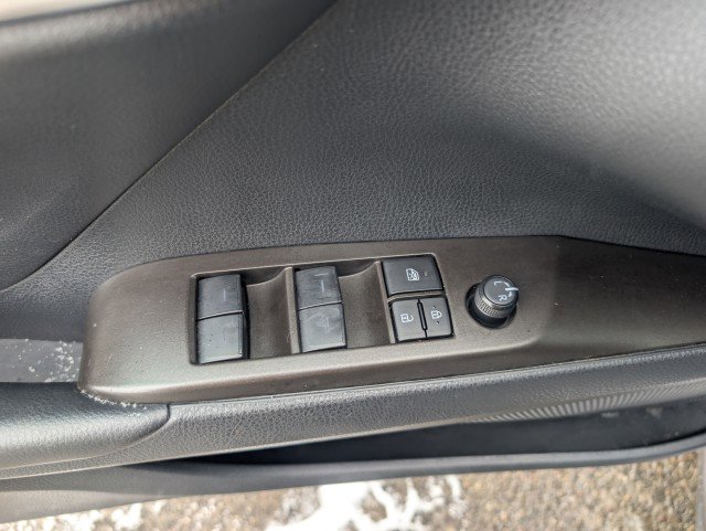 Used 2023 Toyota Camry SE image 13