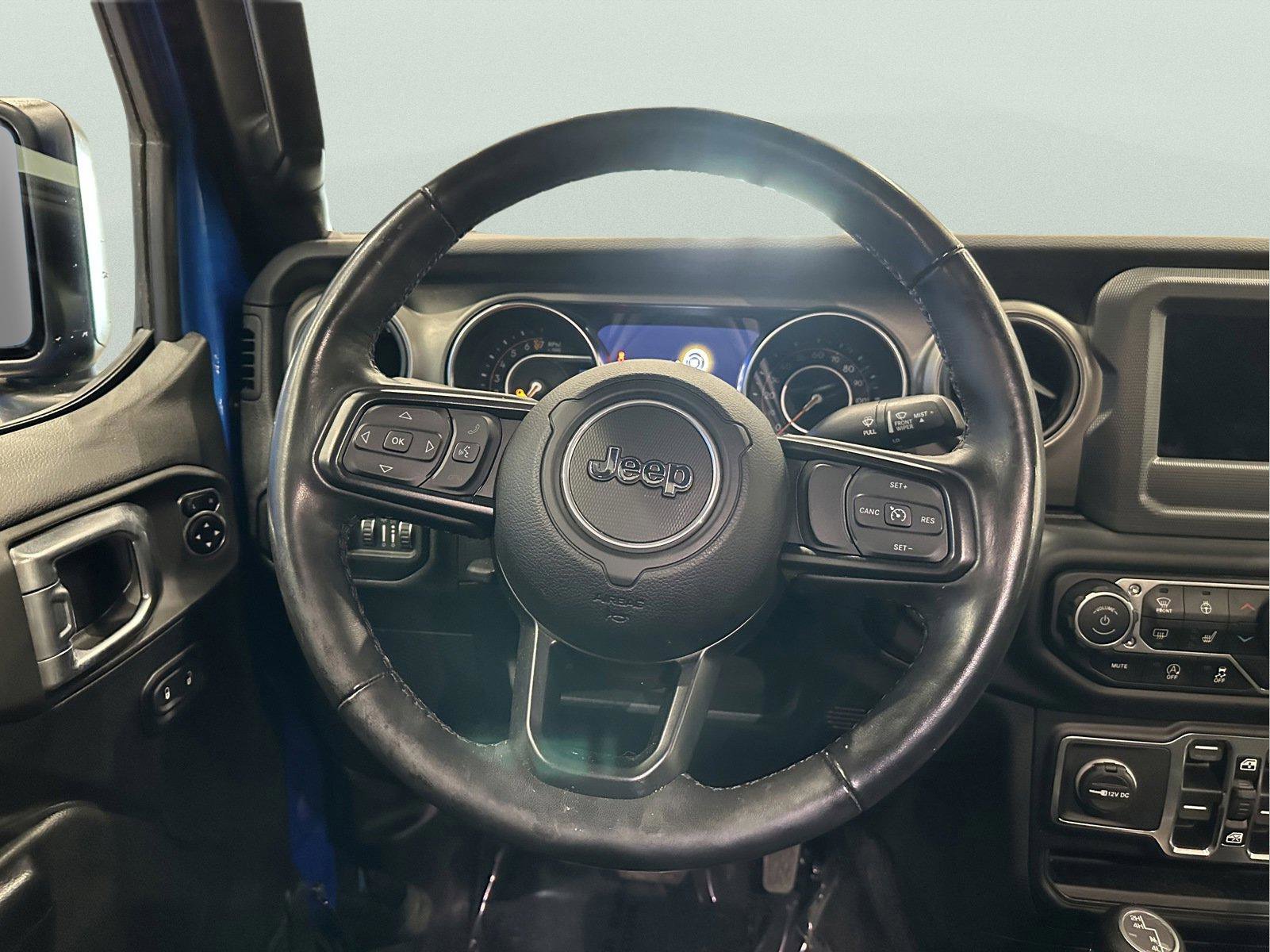 Used 2021 Jeep Gladiator Sport image 16
