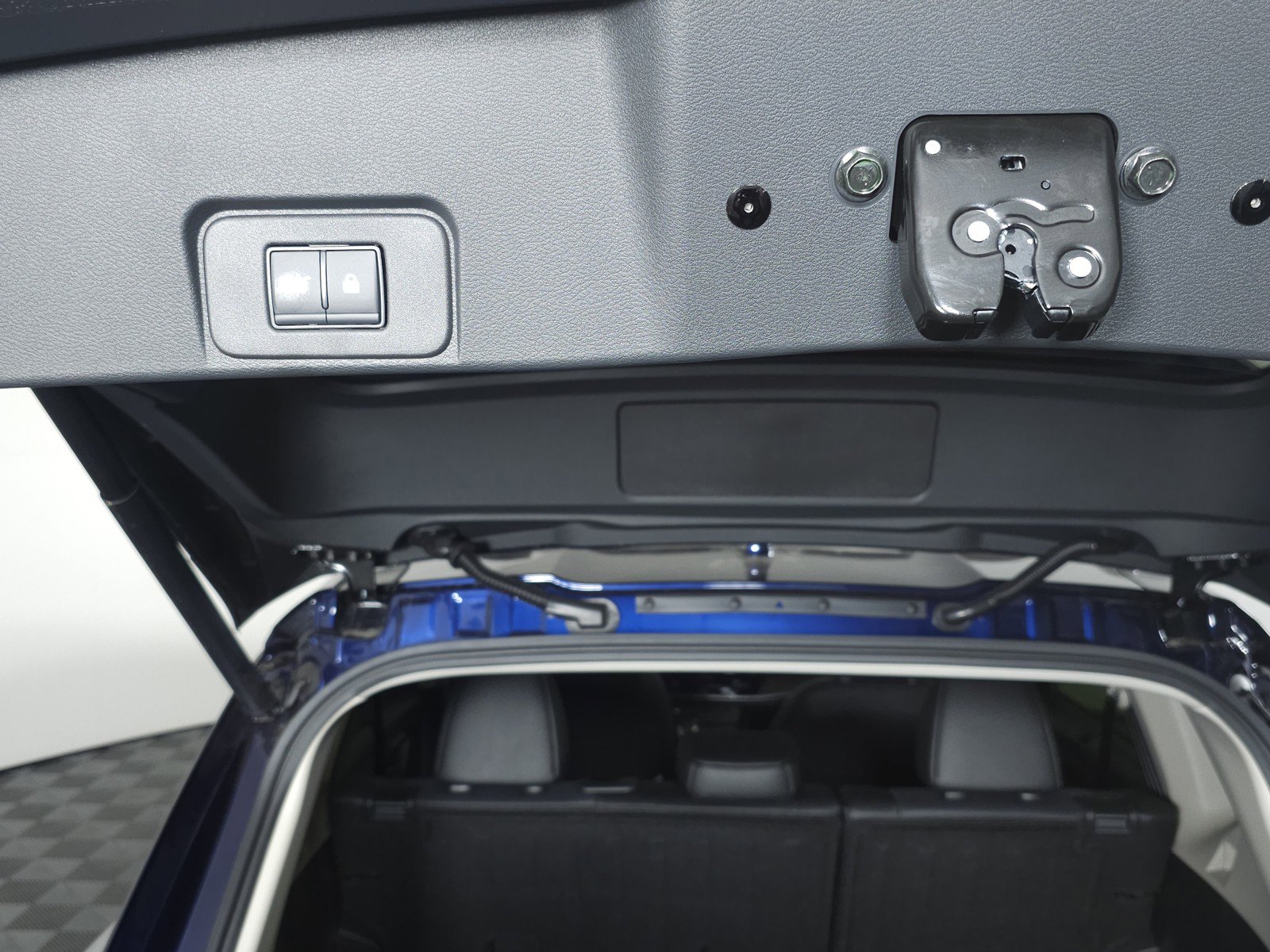 New 2026 Nissan Rogue Platinum image 19