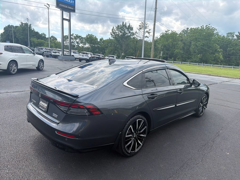 Used 2023 Honda Accord Touring image 10