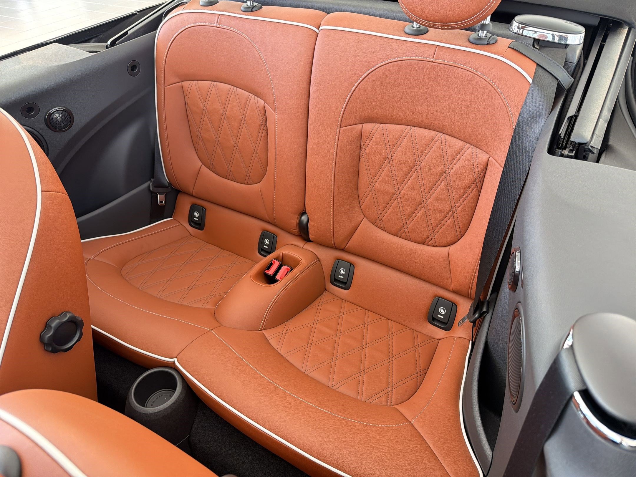 Used 2022 MINI Cooper S w/ Driver Assistance Package FWD image 26