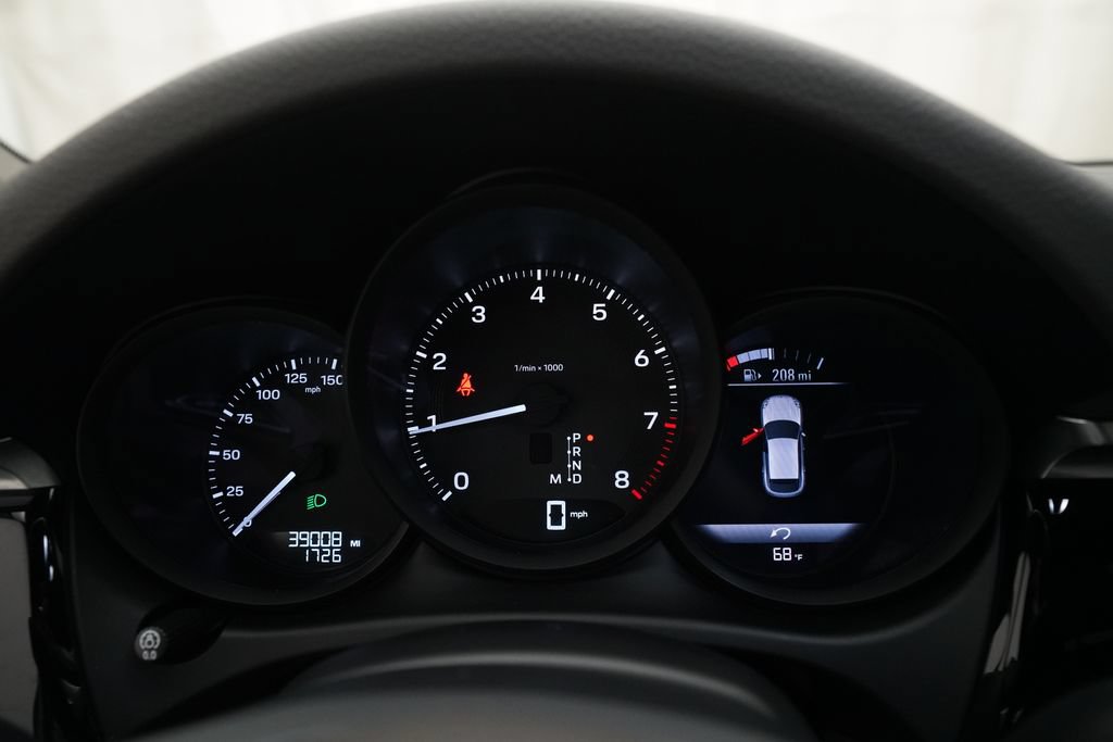 Certified 2023 Porsche Macan AWD/4WD image 21