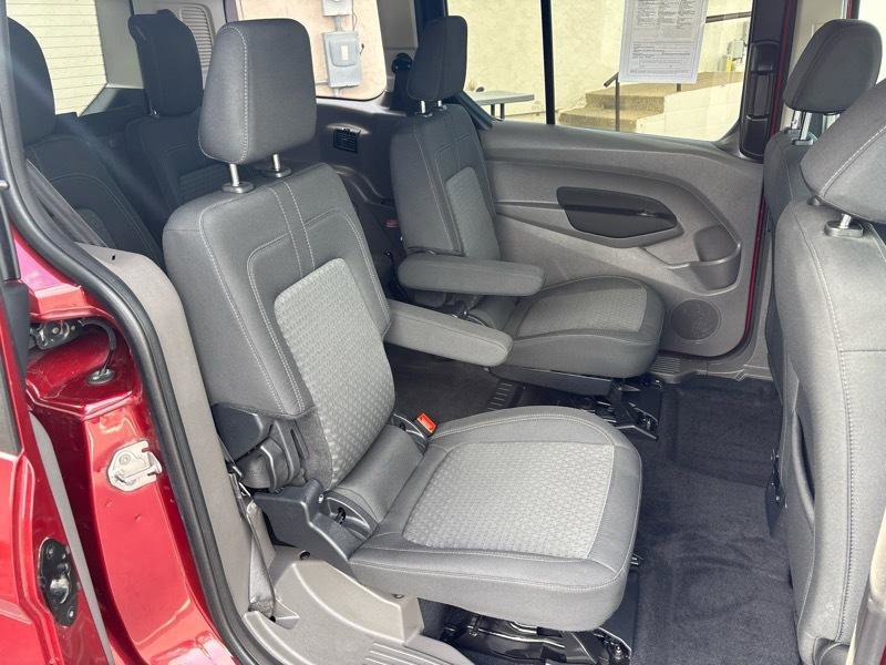 Used 2020 Ford Transit Connect XLT FWD image 23