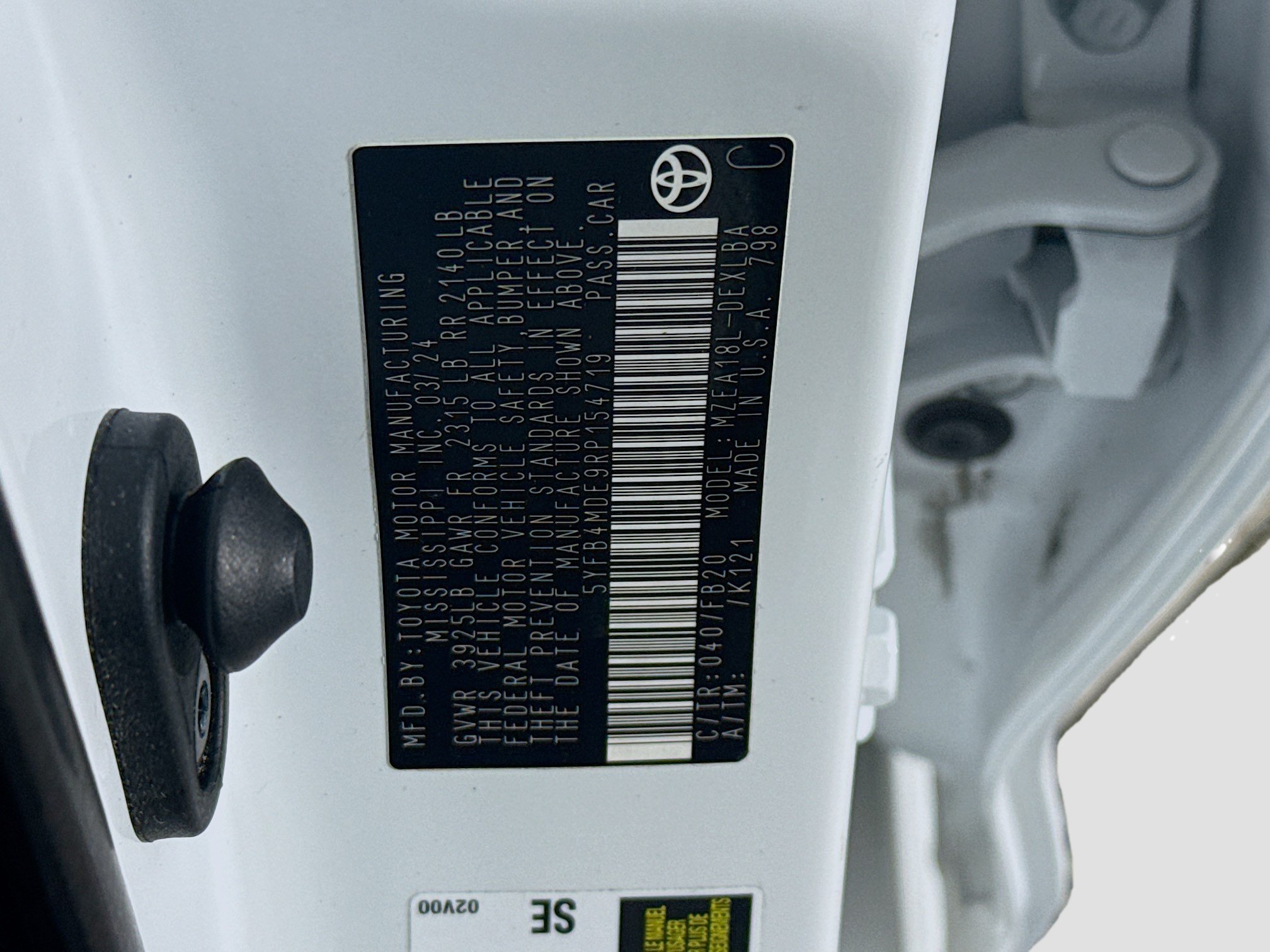 Used 2024 Toyota Corolla LE FWD image 39